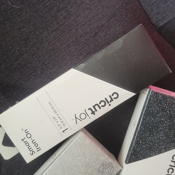 3 Smart Iron-on rolls for Cricut Joy ○ Brand New in box 《5.5" x 24"》 - Picture 4 of 9